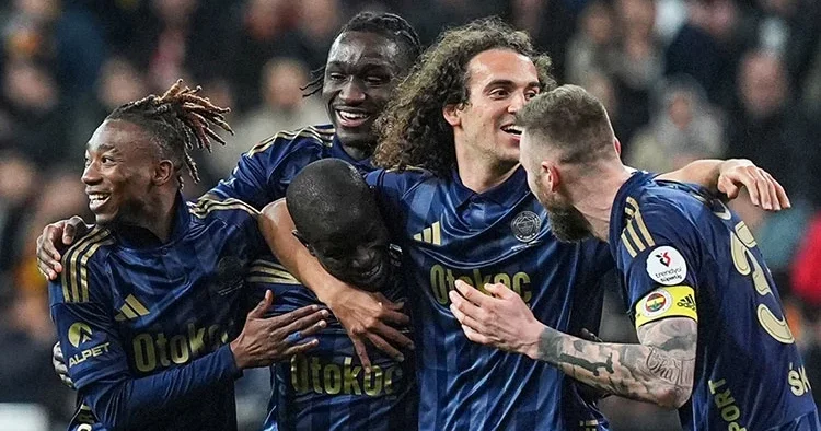 Fenerbahçe nin yenilerine 100 üzerinden 100!