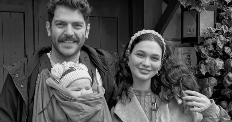 Beste Kökdemir ve Fazlı Erdinç Çatak tan aile pozu Magazin haberleri