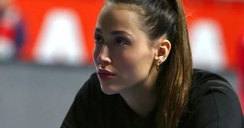 Kalbini bıraktı da gidiyor: Duygusal sözlerle veda etti