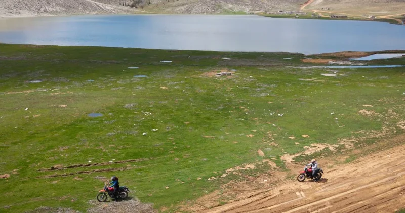 Daha düne kadar çatlak toprak vardı: Şimdi turkuaz sular fışkırıyor