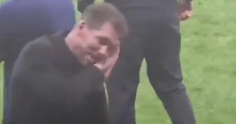 Ünlü teknik adamdan tribünlere olay hareket: Hadi uyuyun! Sözcü Gazetesi