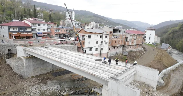 Dörtyol Akpınar Erikli ulaşım bağlantısını güçlendiren köprüde sona gelindi Trabzon Haberleri