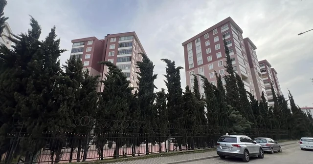 Saldırıyı gerçekleştiren öğrencinin ailesinin yaşadığı sitede sessizlik hakim Kahramanmaraş Haberleri