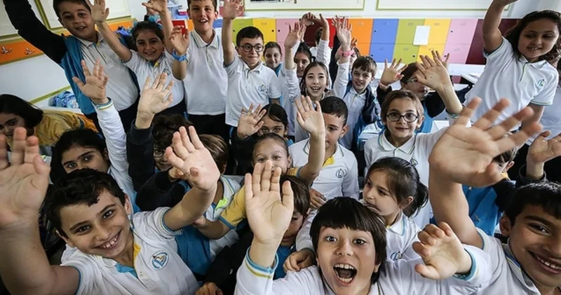 Okullar ne zaman kapanacak? 2026 MEB takvimine göre okulların kapanmasına kaç gün kaldı? Yaz tatili ne zaman başlıyor?