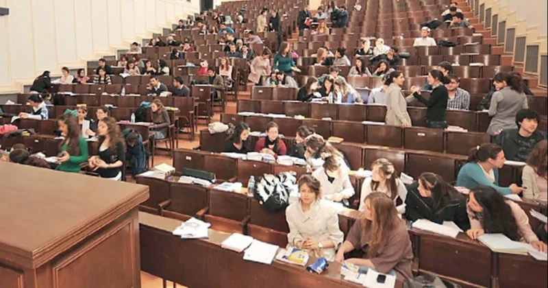 Vakıf üniversiteleri Türk öğrencilere yabancılardan 53 kat daha pahalı Sözcü Gazetesi