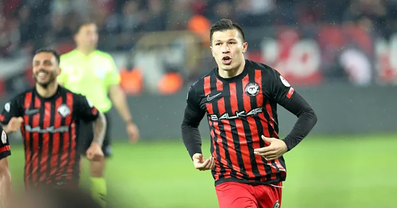 Çorum FK uzatmalarda güldü! Adını finale yazdırdı...