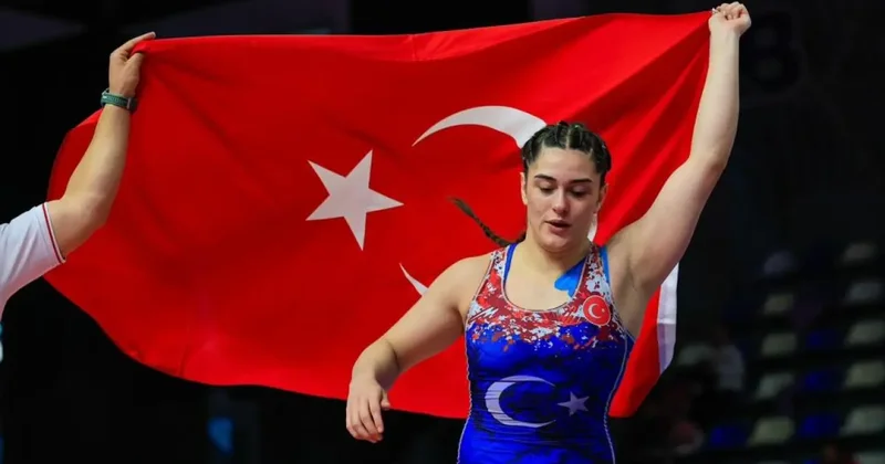 Güreşte büyük başarı! 2 milli sporcu Avrupa Şampiyonu oldu