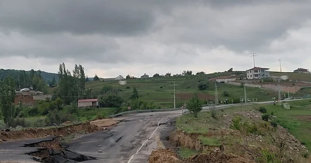 Kayseri de Yaşar Karayel Viyadüğü nde çökme meydana geldi Kayseri Haberleri