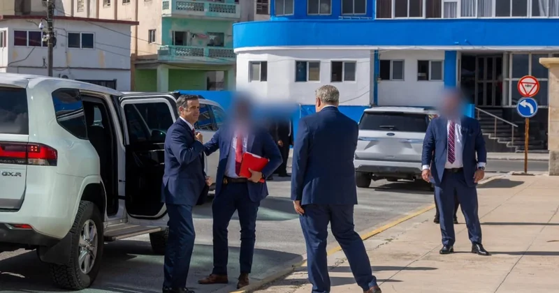 CIA Direktörü nden ABD nin yeni hedefine gizemli ziyaret: Yüzlerini bile gizlediler Sözcü Gazetesi