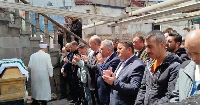 Hayatını kaybeden madenci son yolculuğuna uğurlandı