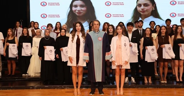 BEUN da geleceğin eczacıları beyaz önlük giydi Zonguldak Haberleri