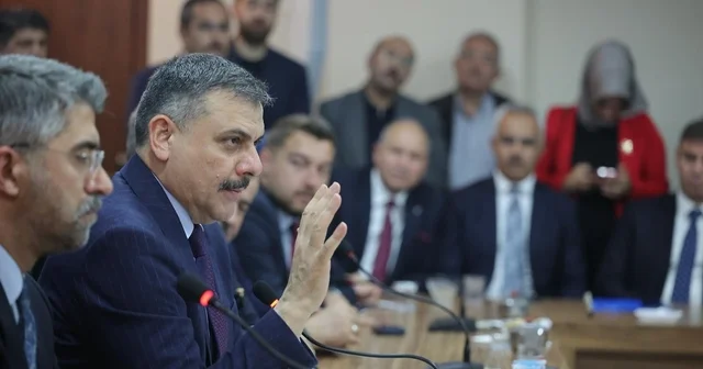 İçişleri Bakanı Çiftçi: Eser ve hizmet siyasetinden ayrılmadan ülkemizi her alanda daha güçlü yarınlara taşıyacağız Erzurum Haberleri