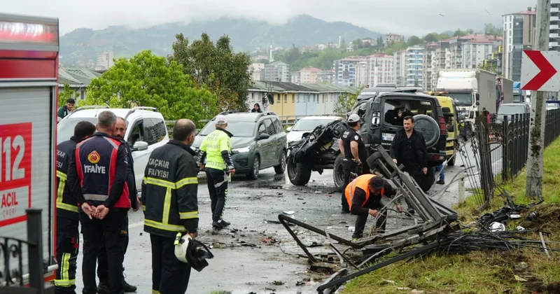 Rize de feci kaza: Takla atıp başka aracın üzerine düştü; 1 ölü, 7 yaralı Sözcü Gazetesi