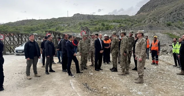 2. Ordu Komutanı Topaloğlu Hakkari Van yolundaki çalışmaları inceledi Hakkari Haberleri