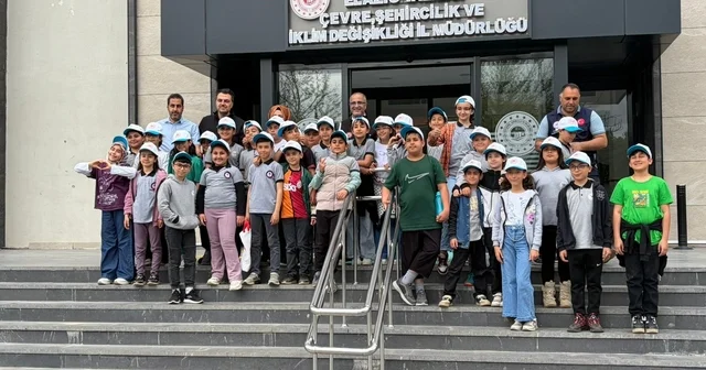 Elazığ da minikler topladıkları kapakları çevre için teslim etti Elazığ Haberleri