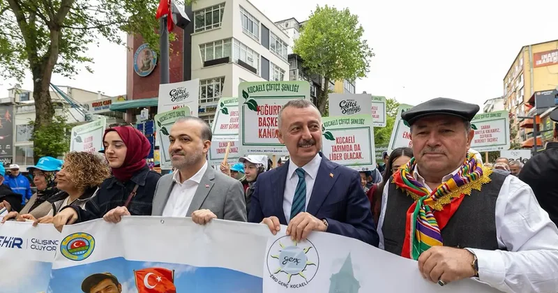 Çiftçiler traktörleriyle katıldı! Avrupa da eylem Kocaeli de şenlik var!