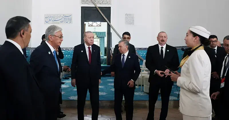 Cumhurbaşkanı Erdoğan, Türkistan’da kültürel gezi programına katıldı