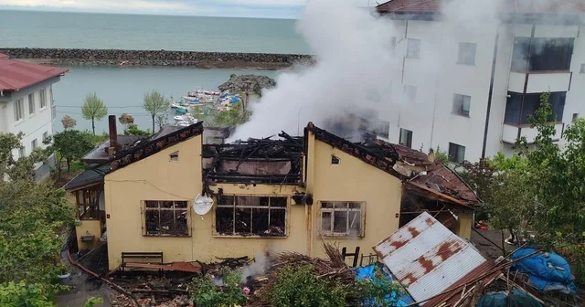 Trabzon un Araklı ilçesinde yangında 2,5 ton fındık kül oldu Trabzon Haberleri