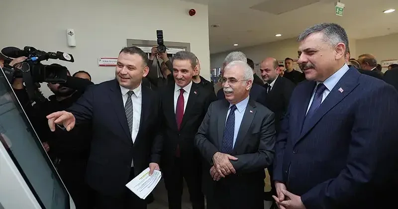 Bakan Çiftçi, Erzurum da, Geri Gönderme Merkezi nde incelemelerde bulundu