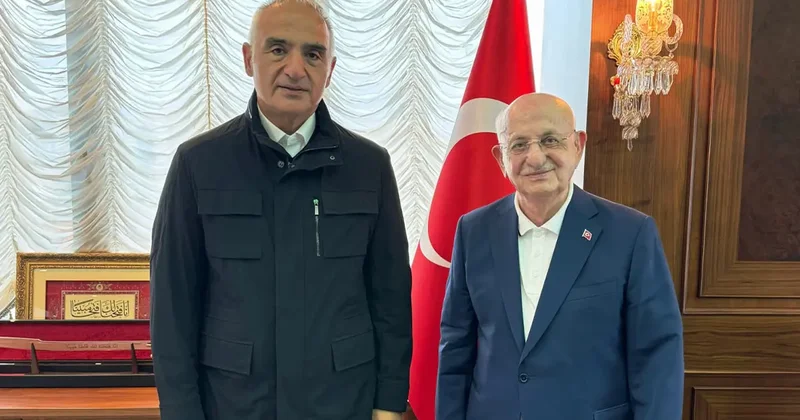 Bakan Ersoy dan İsmail Kahraman a anlamlı ziyaret