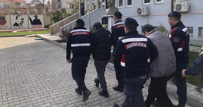 Adana da 406 yıl ve 222 yıl hapis cezalarıyla aranan 2 hükümlü Adıyaman da yakalandı Gündem Haberleri