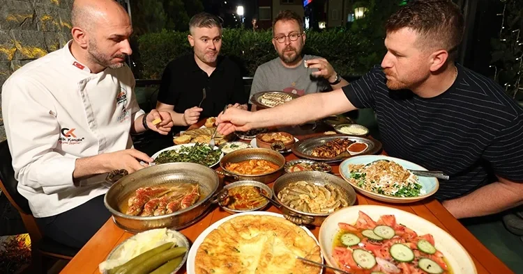 Trabzon’un tatları hafızaya kazındı! Trabzon pidesi ve Hamsiköy Sütlacı büyük ilgi gördü