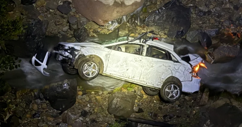 Dere yatağına devrilen otomobildeki 1 kişi öldü, 1 kişi yaralandı Sözcü Gazetesi