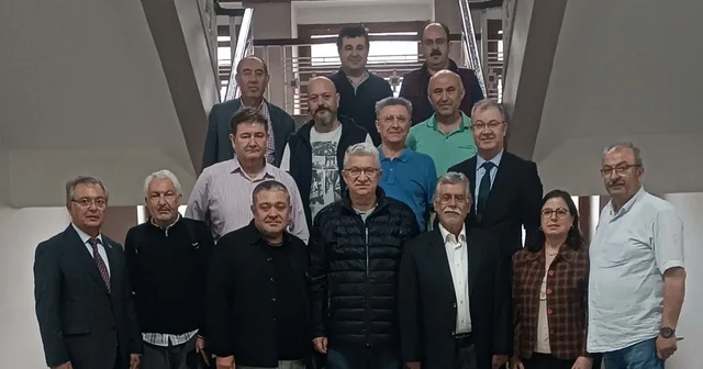 Afyon Lisesi Mezunları Derneği ilk kongresini yaptı Afyonkarahisar Haberleri