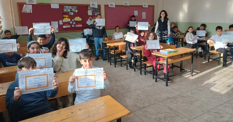 Uzmanından velilere karne uyarısı! Haberler