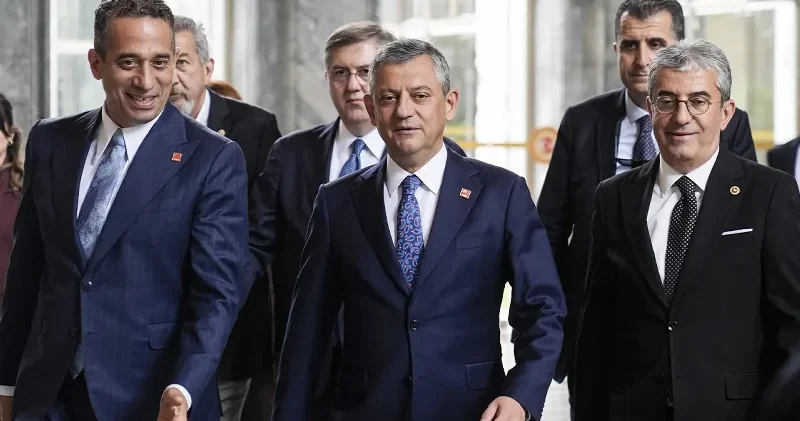 CHP de grup değişimi: Ali Mahir Başarır ve Gökhan Günaydın’ın isimleri odalarından kaldırıldı Gündem Haberleri