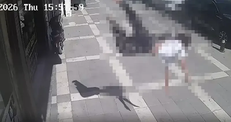 12 yaşındaki çocuk, güvercinlerle ilgilenirken 2 nci kattan düştü; o anlar kamerada