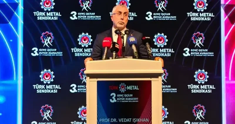 Bakan Işıkhan: İrademizin yönetimini sanal dünyaya teslim etmekten kaçınmalıyız