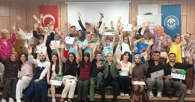 Türkiye Down Sendromu Derneği ve Veteran Hentbolcular Derneği nden anlamlı sertifika töreni Hentbol +1 projesinde sertifika gururu: Özel sporcular ve öğretmen adayları bir araya geldi Eskişehir Haberleri