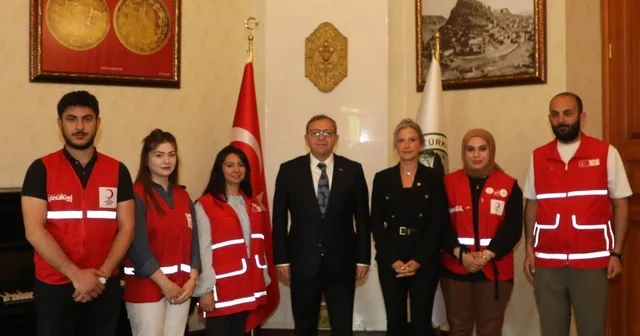 Vali Ziya Polat tan Kızılay a 158. kuruluş yıl dönümü tebriki Kars Haberleri
