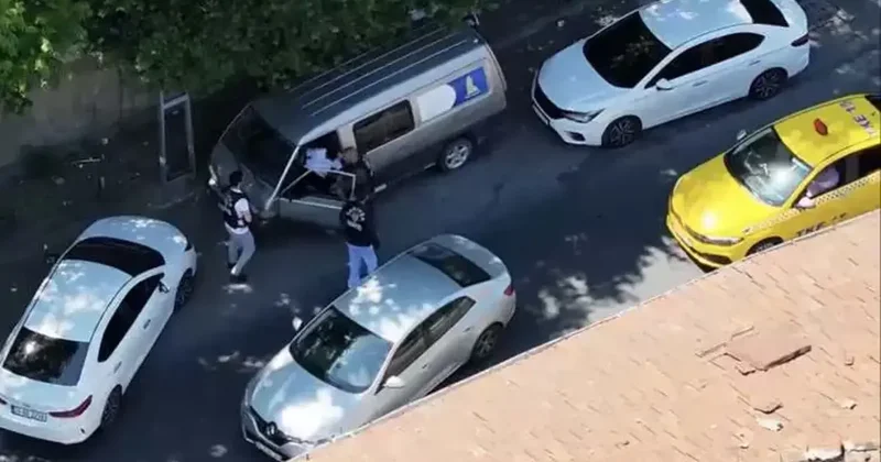 Çalıntı araçla İstanbul turu yaptılar! Ekipler kıskıvrak yakaladı