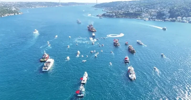 Boğaz da Denizden Karaya 15 Temmuz korteji! 253 kahraman şehidin anısına 253 tekne...