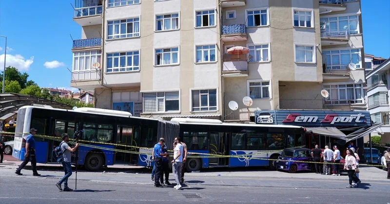 Ankara da kontrolden çıkan EGO otobüsü iş yerine çarptı