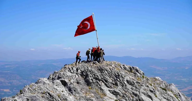 Spil Dağı nda 15 Temmuz Anma Töreni