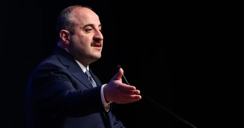 Mustafa Varank tan Hüseyin Çelik e tepki: FETÖ postacılığı yaptı, bizi tehdit etti