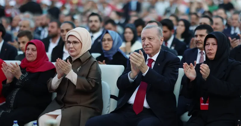 Emine Erdoğan: Tüm dünyaya ilan ettiğimiz tarihi bir dönüm noktası