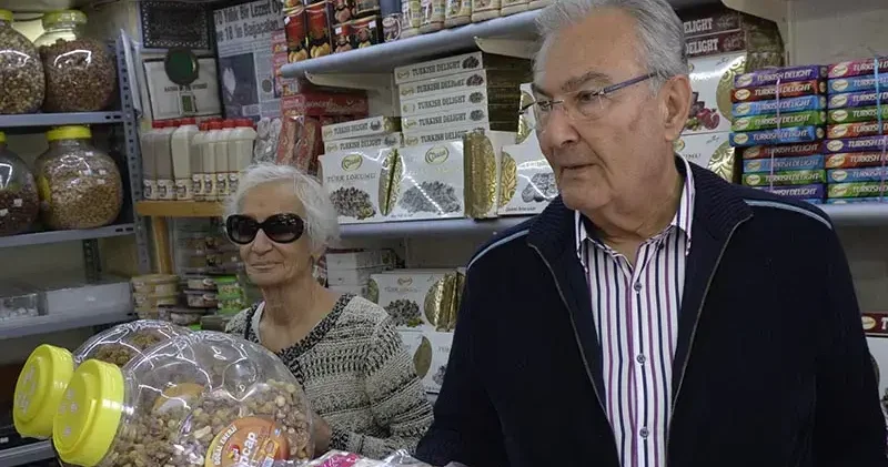 Deniz Baykal ın eşi Olcay Baykal, yaşamını yitirdi