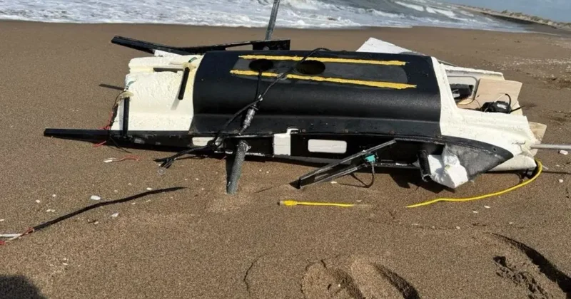 Sahile vuran dron parçası ekipleri harekete geçirdi