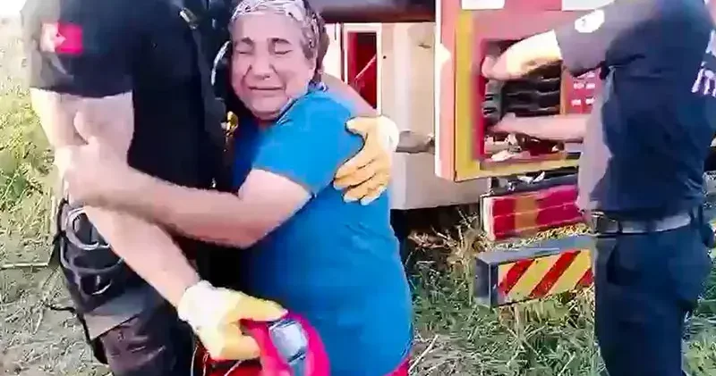 Kuyuya düşen ineğini kurtaran ekiplere sarılıp, gözyaşı döktü
