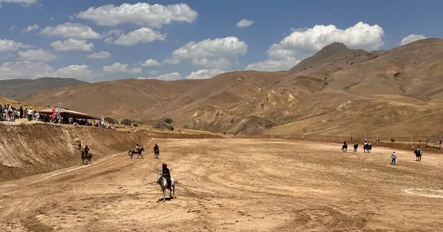 Erciş Ulupamir Kökbörü Atlı Spor Kulübü finale yükseldi Van Haberleri Habertürk Yerel Haberler