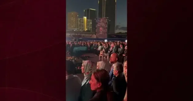 Cumhurbaşkanı Erdoğan’ın kızı Esra Albayrak gözyaşlarını tutamadı.