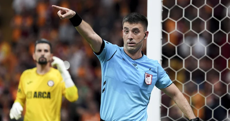 Eski hakemler Galatasaray Çorum FK maçının hakem kararlarını yorumladı! Penaltı var mı, kırmızı kart doğru mu?