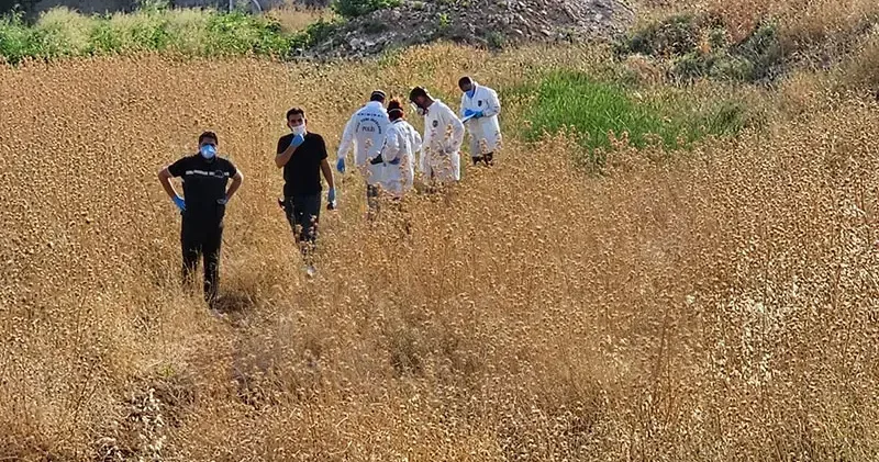 Şanlıurfa’da tarlada erkek cesedi bulundu