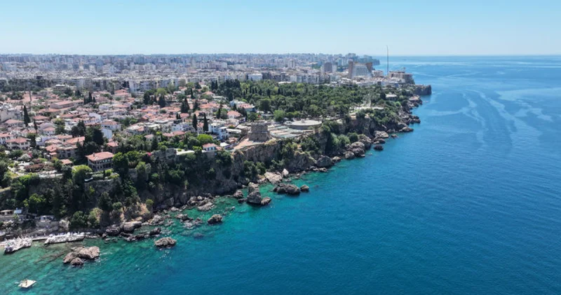 Antalya nın falez plajları
