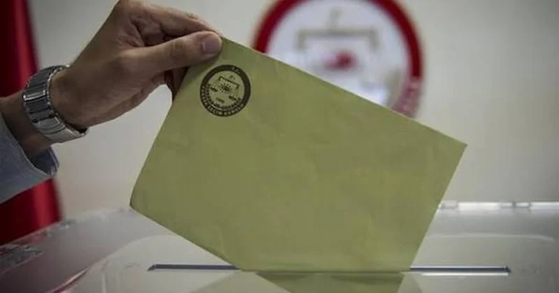 İktidar beklediğini aldı: CHP deki kavga AKP ye yaradı Sözcü Gazetesi
