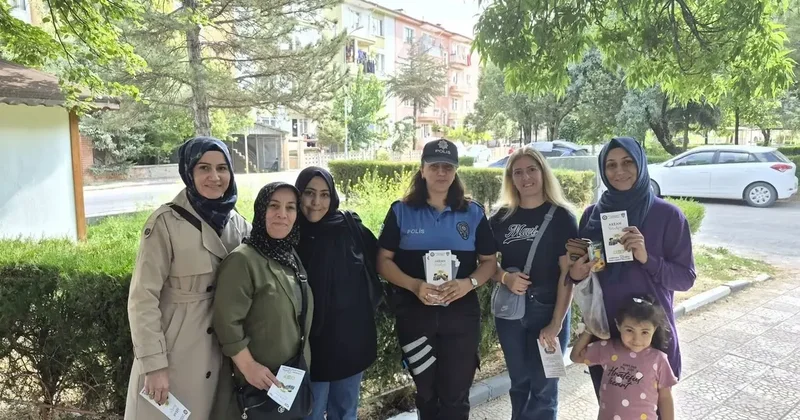 Kütahya’da polis ekiplerinden okul çevrelerinde güvenlik denetimi